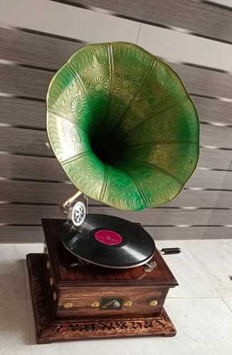 Antikes grammophon voll - antikes, grammophon,