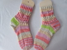 Handgestrickte Socken in Gr