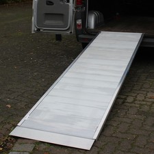 Auffahrrampe Breitrampe Eventrampe Laderampe 300 cm lang 80 cm breit  B-Ware