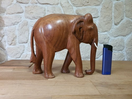 Großer elefant aus holz - großer,