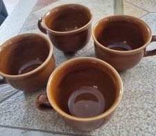 4 größere Kaffeetassen 