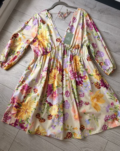 Kleid tiefer ausschnitt - h,