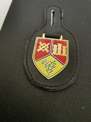 Brustanhänger