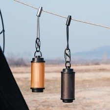 Praktischer Windseilclip zum Aufhängen von Gegenständen während Campingausflügen