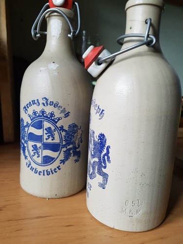 Bierflasche halber liter - halber,