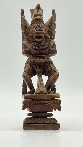 Handgeschnitzte holzfigur - handgeschnitzte,