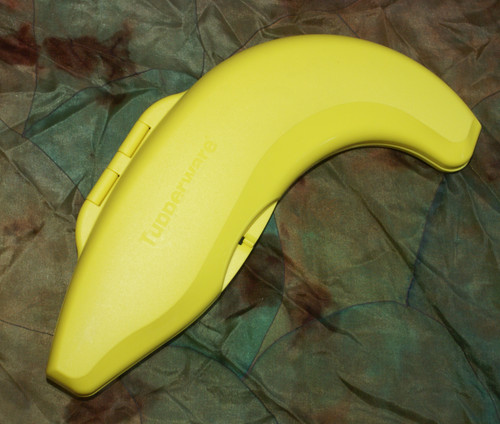 Tupperware banana joe - tupperware,