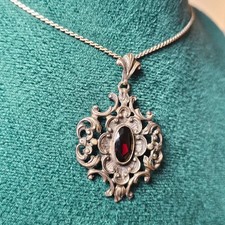 Antiker Granat Trachten Anhänger mit Kette 835er Silber Trachtschmuck Jugendstil