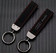 Hochwertiger Audi Sport Wildleder Schlüsselanhänger Schwarz mit Roten Nähten