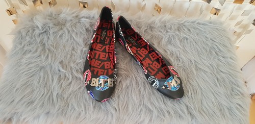 Iron fist love bites - fist,