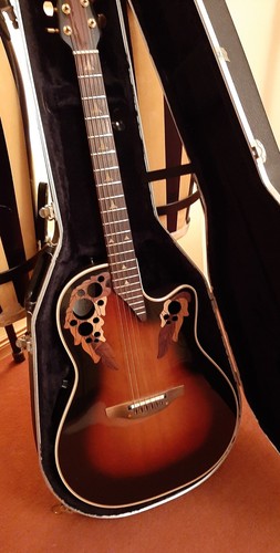 Ovation elite 1768 - ovation, sunburst