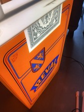 Reval Leuchtreklame