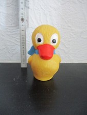 DDR Kleinkinder Spielzeug  Quietsch Figur “ Schnatterinchen  “ 70iger Jahre