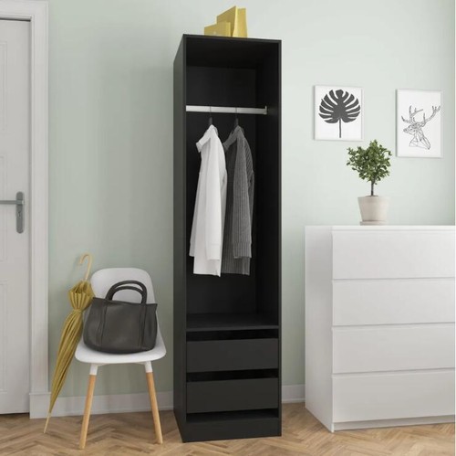 Kleiderschrank mit - , 2