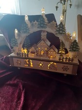 Schwibbogen / Lichterbogen- beleuchtet "Weihnachtsdorf" Holz mit Batterien