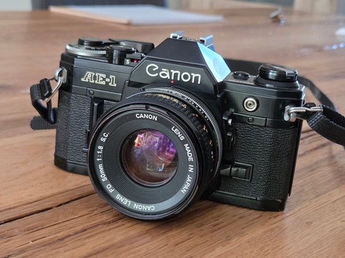 Canon black 50mm - ae-1,