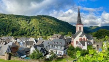 Obst Brand Holzfass gelagert