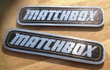 2 Plaketten Badges Matchbox - KEINE billigen Aufkleber! kultig, sehr schick