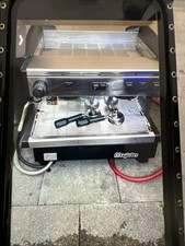 Professionelle KAFFEEMASCHINE