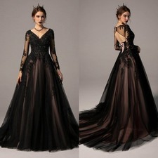 Gotische Hochzeit Vintage Sommer V-Ausschnitt Tüll schwarze Spitze Ballkleider