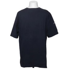 Kira Von Kampe, T-shirt