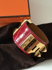 Hermès Collier de Chien Armband – Rotes Krokodilleder & Vergoldetes Metall