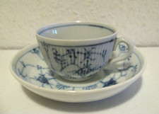 Wallendorf,  antike Mokkatasse mit Untertasse  vor 1800