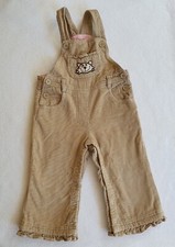 Baby Latzhose aus Cord