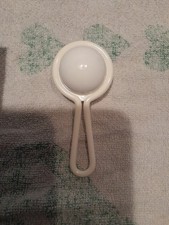 1 Stück  Puppenrassel Weiß 