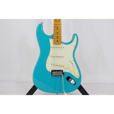 Authentische FENDER AMERICAN PRO II STRATO E-Gitarre 260-007-173-7355