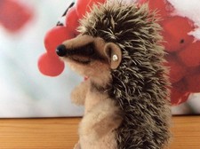 Steiff Igel, mit Knopf im Ohr, top Zustand, 14 cm