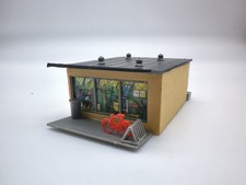 Spur H0 Bungalow Laden Verwaltung Fertigmodell clm16