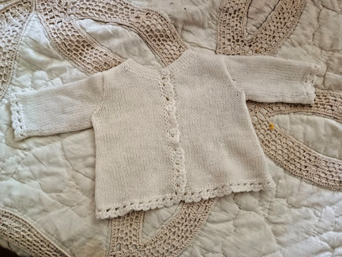 Weiße handgestrickte weste - weiße,