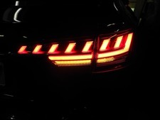 69Tkm! Audi A4 S4 B9 8W Avant LED Facelift Rückleuchte Innen rechts 8W9945094AA