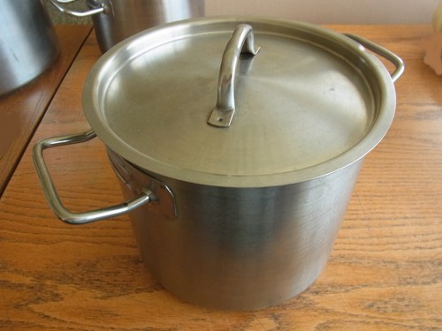 Kochtopf mit deckel - mit,