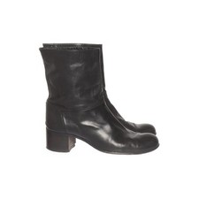 Pantanetti, Stiefeletten