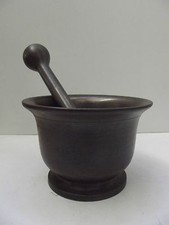 Alter eiserner Mörser