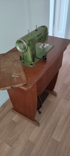 Alte nähmaschine knoch - nähmaschine, mit