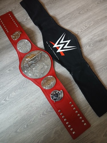 Wwe official raw red - wwe, team