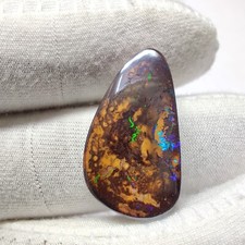 Natürlicher Boulder Opal