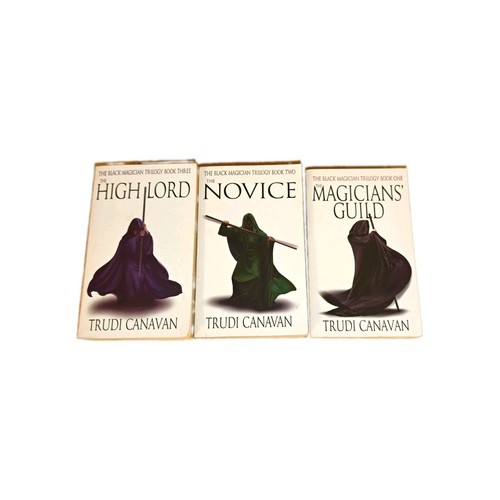 Trudi canavan black magician - canavan,