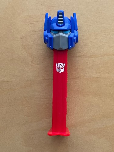 Pez spender mit fuß - 💥,