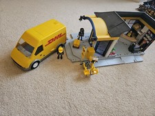 Playmobil Postamt 4400 und DHL Transporter 4401.