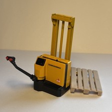 Conrad 1:25   Gabelstapler