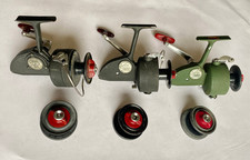 Alte DAM Quick 330 und 2 alte 330N Stationärrollen schwarz und grün (13)