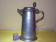 Alte Zinnkanne 30cm Kanne Zinn Bodenbild Punzen Besitzvermerk Biedermeier antik