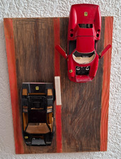 Diorama Straßenrennen Ferrari und Lamborghini Einzelstück für Sammler