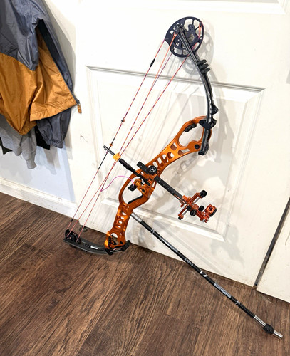Hoyt podium adjustable draw - podium,