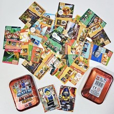Fussball MATCH ATTAX Blechdose 50+ REWE WILDE HELDEN Karten 2x LEGO NINJAGO Card