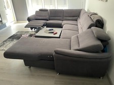 Ecksofa mit elektrischer Verstellung und Schlaffunktion